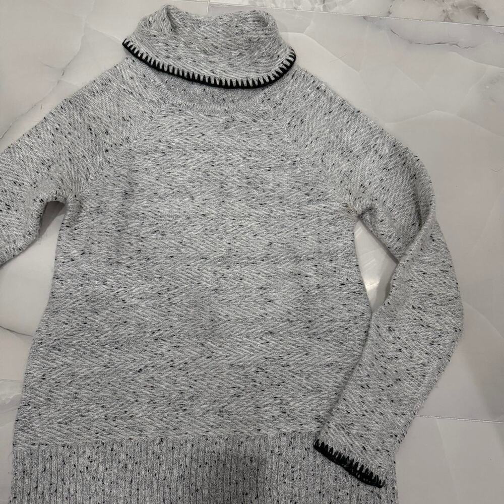 Gable & Gauge light gray knit turtleneck sweater Size small - Picture 4 of 5